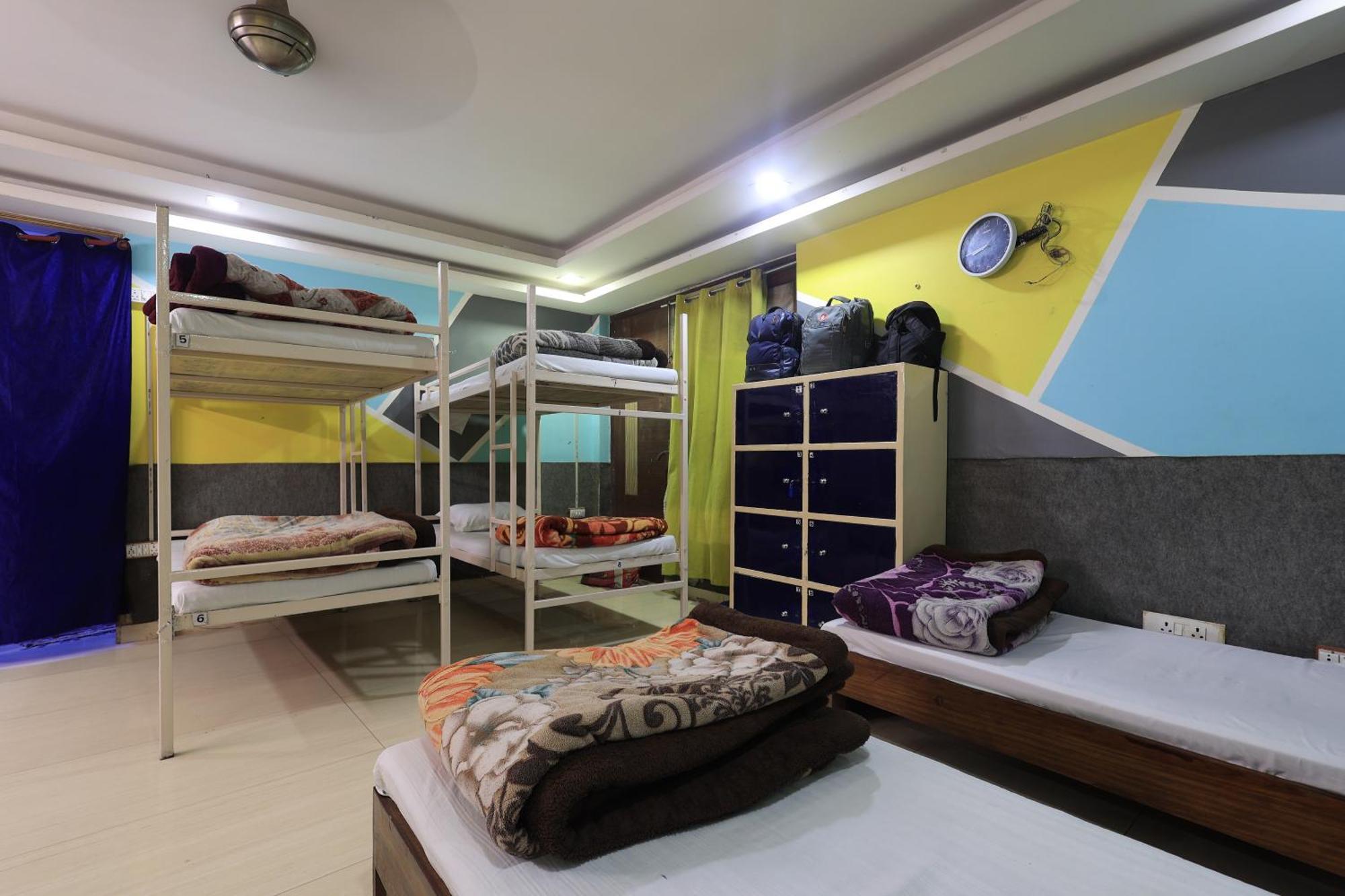 Hostel Amigosindia Neu-Delhi Exterior foto
